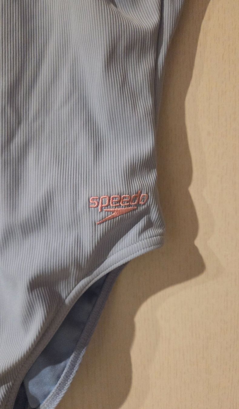 Speedo Badekleider & Bikinis: Badekleid von Speedo (Grösse 38) – Gebraucht aus Zürich von wile_coyote 2