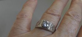 Ring 925 mit synthetischem Stein