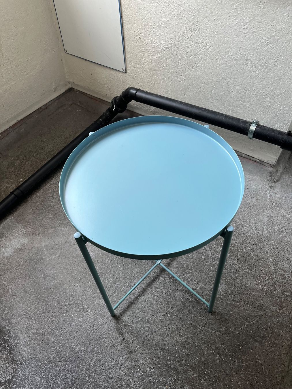 Ikea Tables de nuit: Ikea Beistelltisch blau – D'occasion à Zürich par nodnol 2