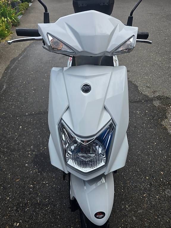Scooters: Roller 125 1 jährig  – Gebraucht aus Gwatt (Thun) von shlufi 1