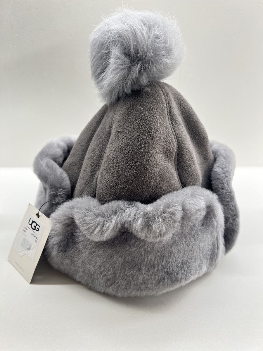 Ugg Copricapi, berretti & cappellini: UGG Lammfellmütze neu grau – Nuovo e nell'imballaggio originale da schaan venduto da Ak9jg8 2