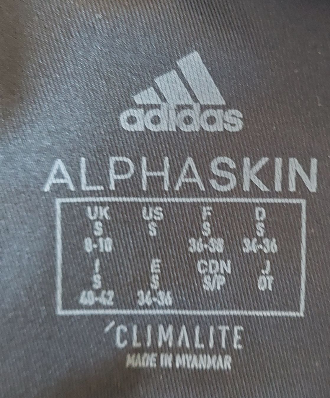 Adidas Pantaloni: Adidas Short schwarz,Gr.34/36 – Nuovo (secondo la descrizione) da Orpund venduto da Viktoria35 2