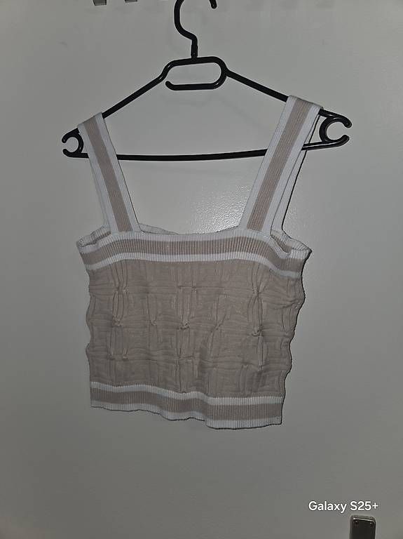 Top: Stricktop mit Trägern – Usato da St. Gallen venduto da ruz_t5lk 3