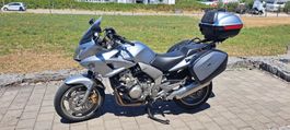 Honda CBF 1000 ABS Silber mit Topcase, 2 Seitenkoffern & Nav