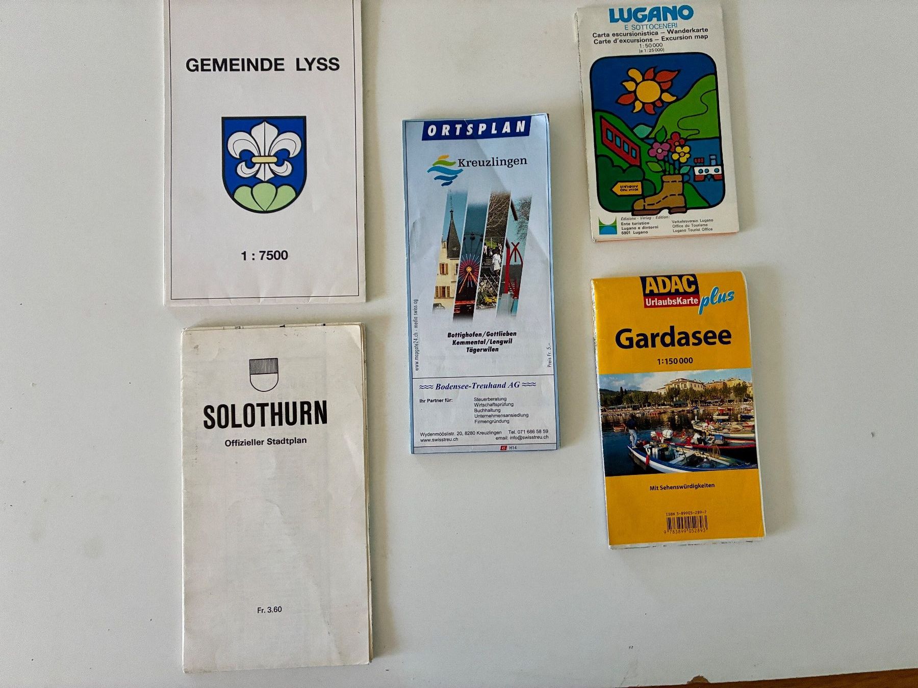 Cartes géographiques & atlas: Wanderkarten und Stadt-/Ortspläne – D'occasion à Ammerzwil BE par Frama0 5