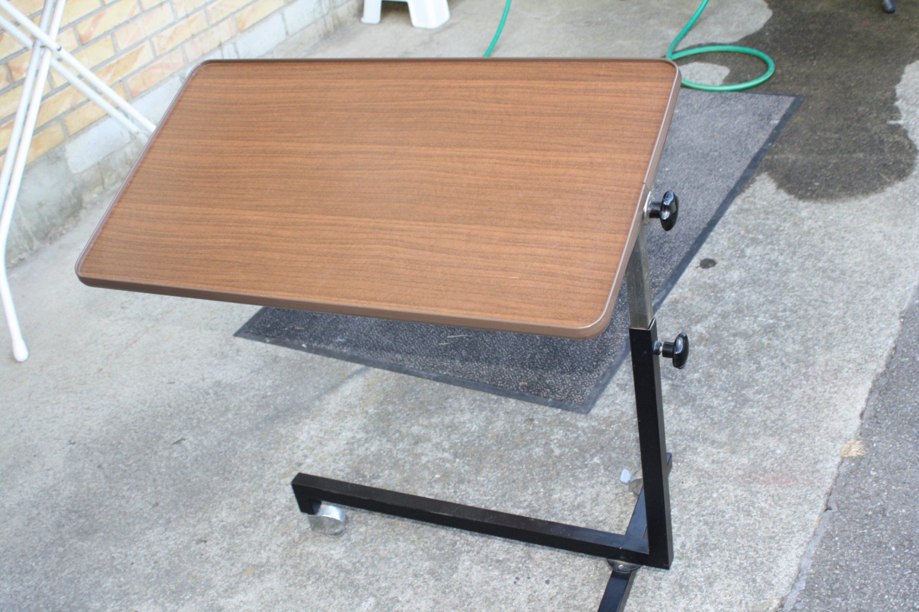 Tavoli: BEISTELLTISCH  ROLLTISCH KLAPPTISCH VINTAGE – Usato da Wauwil venduto da Pneuedy 6