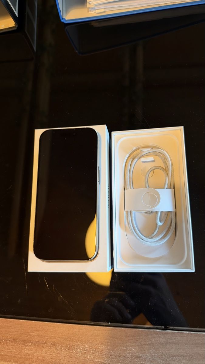 Apple Handys / Smartphones: Iphone 16 Pro 256GB – Gebraucht aus oftringen von MofaBase 2