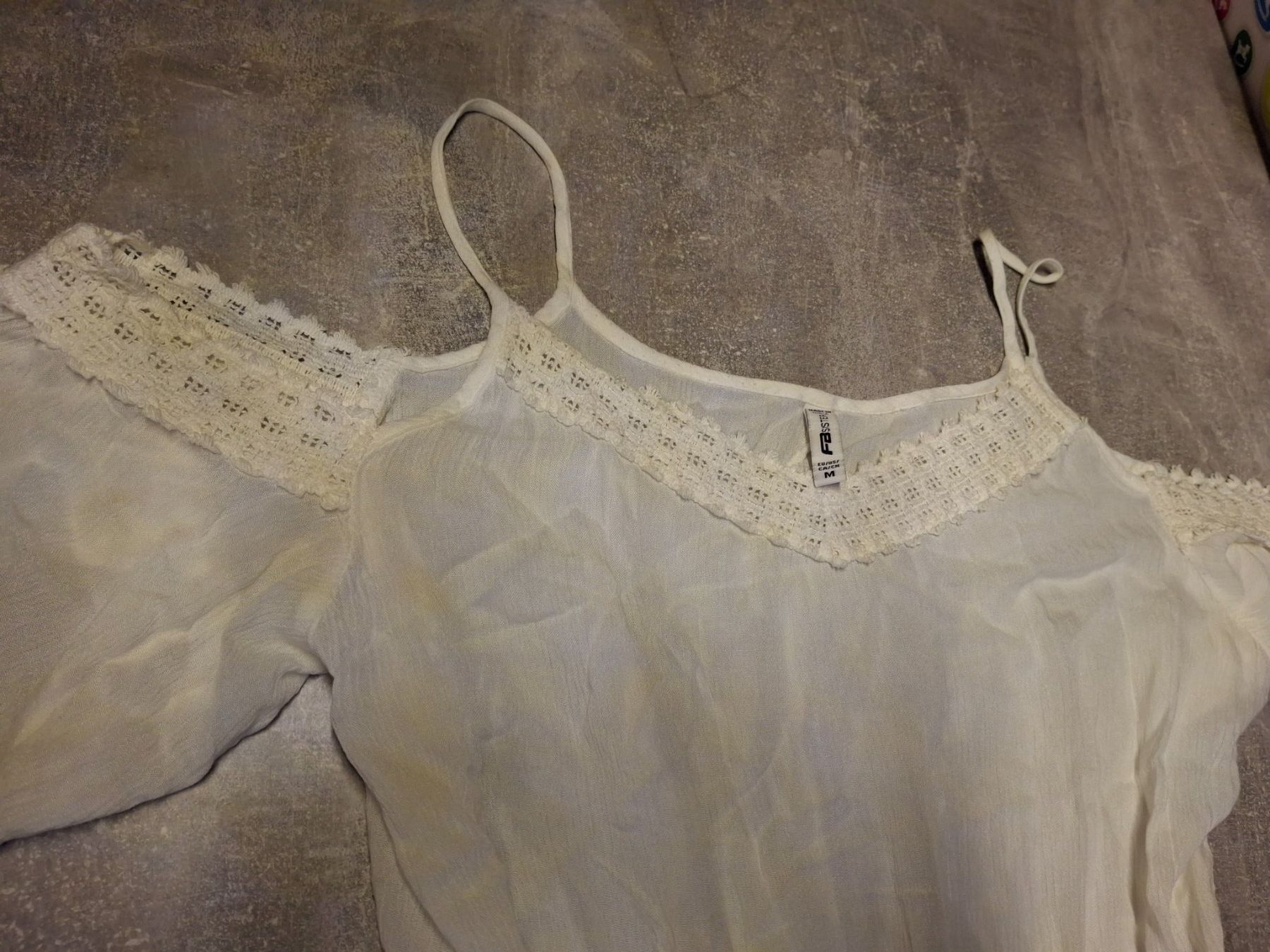 Jumpsuits: Combinaison short taille M marque FB Sister – Gebraucht aus Villiers von san_jn5w 4