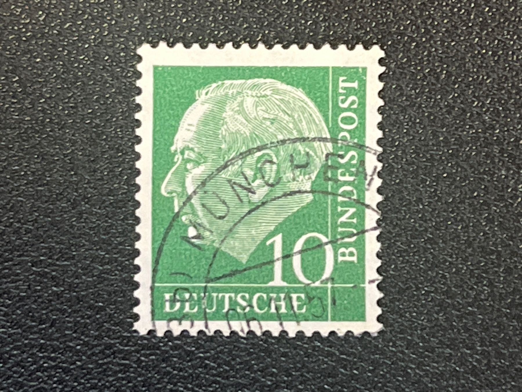Alle Briefmarken: Deutschland Briefmarke – Gebraucht aus Chiasso von AzenYa