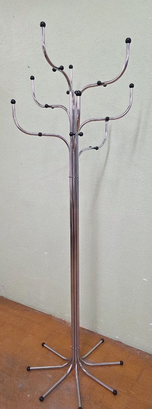 Fritz Hansen Guardaroba: Designer Kleiderständer Fritz Hansen - Coat Tree – Usato da Lichtensteig venduto da UsedINStore