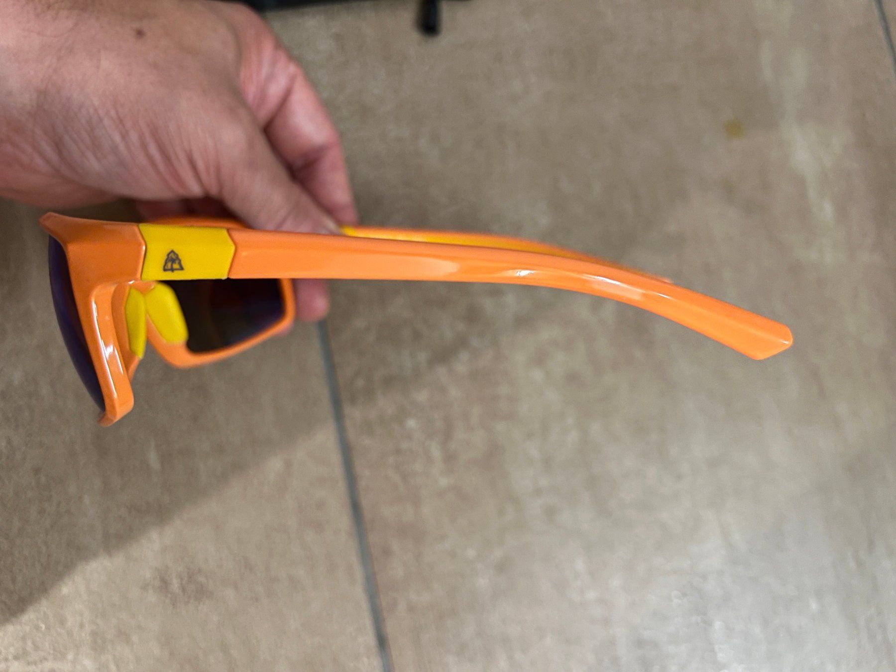Occhiali & Lenti: Beach Mountain Sonnenbrille Orange – Usato da Merenschwand venduto da Andyw8 3
