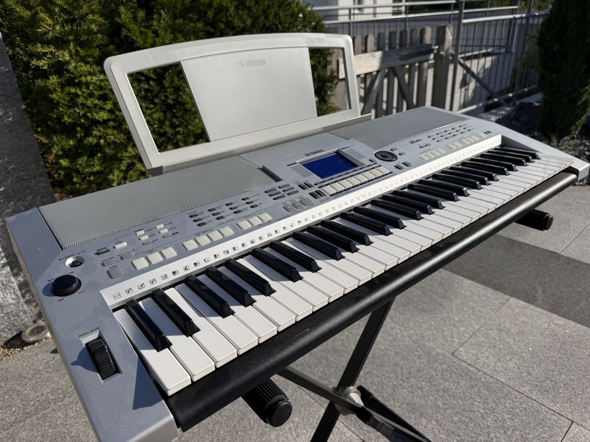 Yamaha Strumenti musicali: Keyboard Yamaha – Usato da Bassersdorf venduto da vaneliii13 2