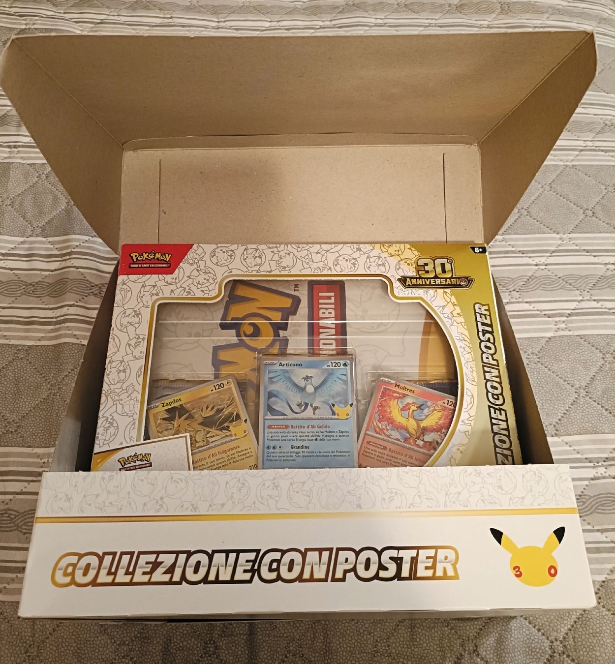 Pokémon Carte collezionabili: 2x Pokémon 30th Poster Collection IT – Nuovo e nell'imballaggio originale da Lostallo venduto da cha_lx5j 3