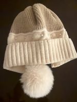 Wintermütze beige gestrickt mit Bommel und Perlen neu