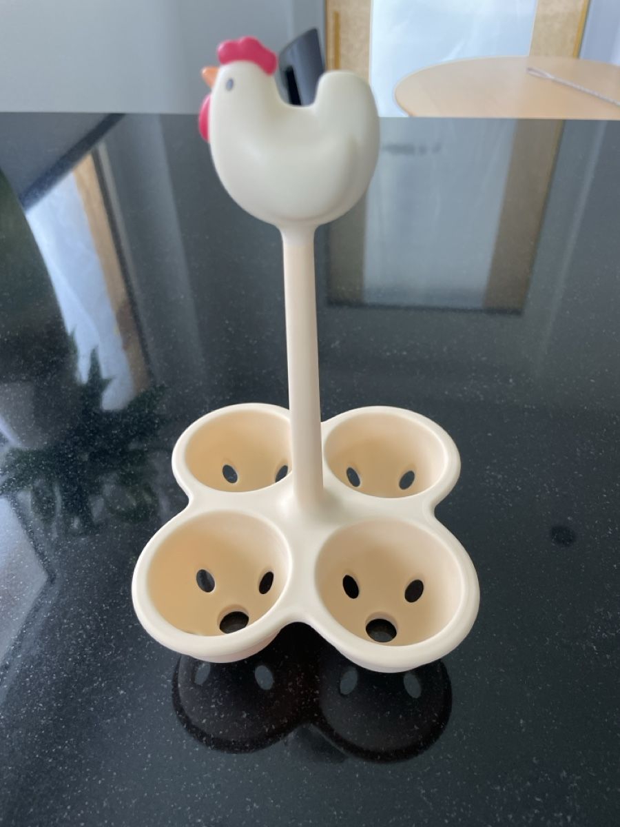 Contenitori & Simili: Alessi Eierhalter Huhn 4er beige neuwertig – Usato da Glarus venduto da UrsulaE