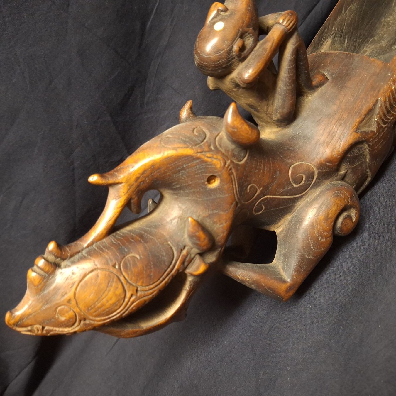 Tutte le decorazioni: Versand möglich! Originelle Holzschatulle, Drache, Echse – Usato da Winterthur venduto da Goldpipau 5