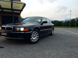 BMW 740i E38