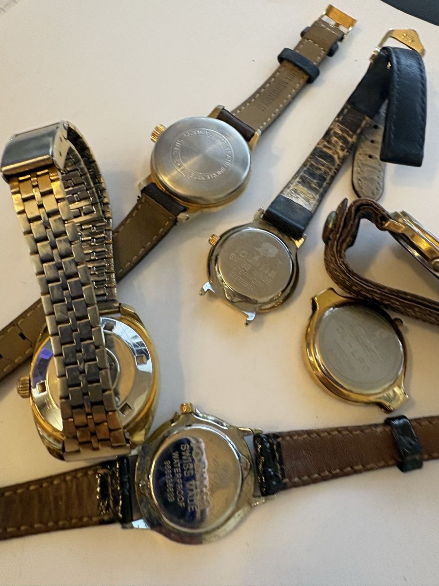 Orologi: Damen Uhren 6 Stuck  – Usato da Murten venduto da Tzaugg 4