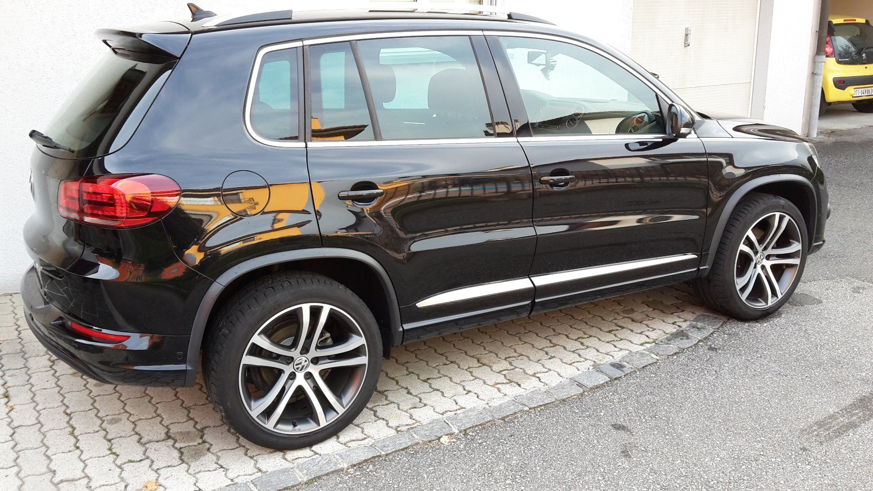 Vw Tiguan R Line Von Werksangehorigen