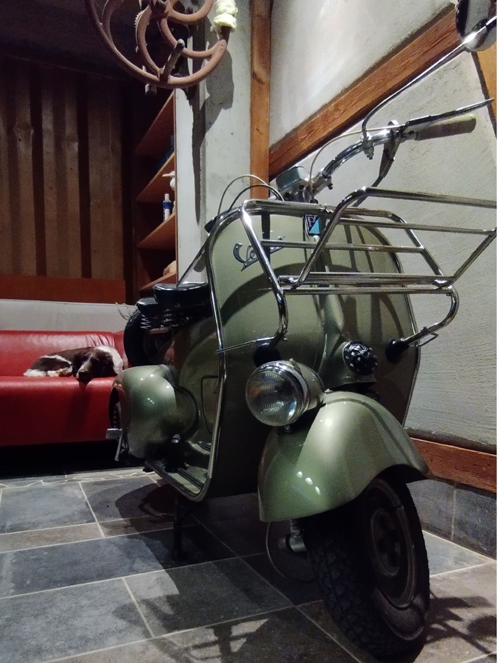 Vespa Scooter: Vespa Faro Basso 1952 – Usato da Kefikon TG venduto da ode_fm6v 2