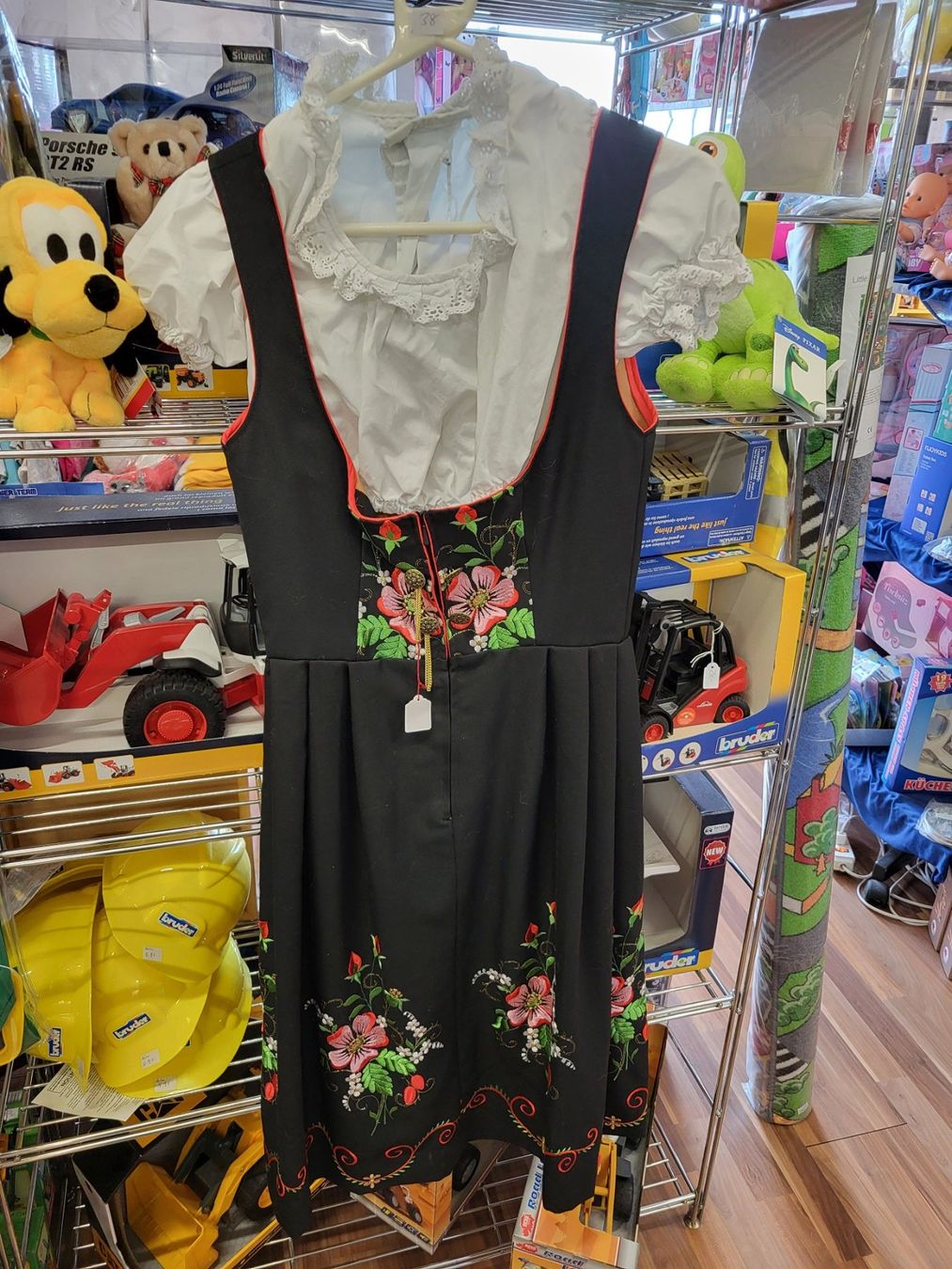 Vestiti: Dirndl gr 40 R – Usato da Schwarzenburg venduto da Flamingo07