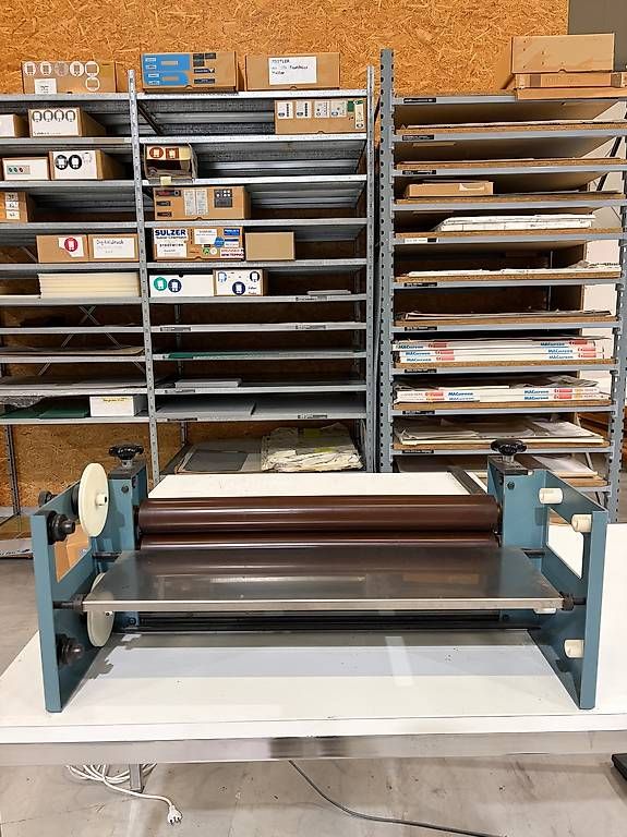 Macchine laminatrici: Neschen K 600 Kaschiermaschine / Rollenlaminator – Usato da Wallisellen venduto da 202_9n2x