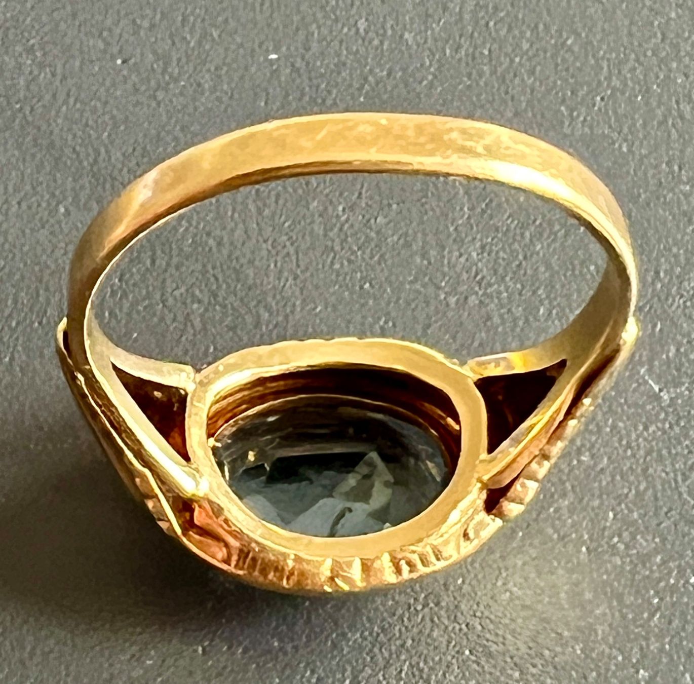 Anelli: Gold-Ring 18K mit hellblauem Schmuckstein – Usato da Chur venduto da Penting1935 5