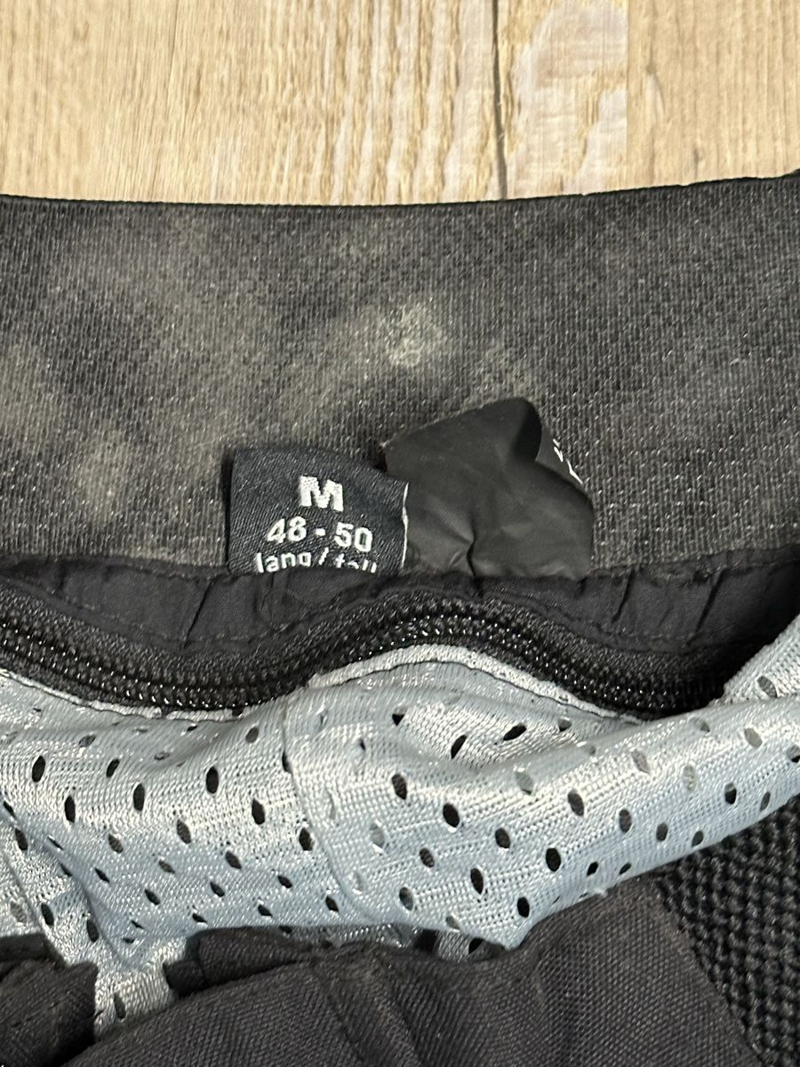 FLM Pantaloni: Motorradhose FLM schwarz Grösse M – Usato da Wünnewil venduto da a.moffa 3