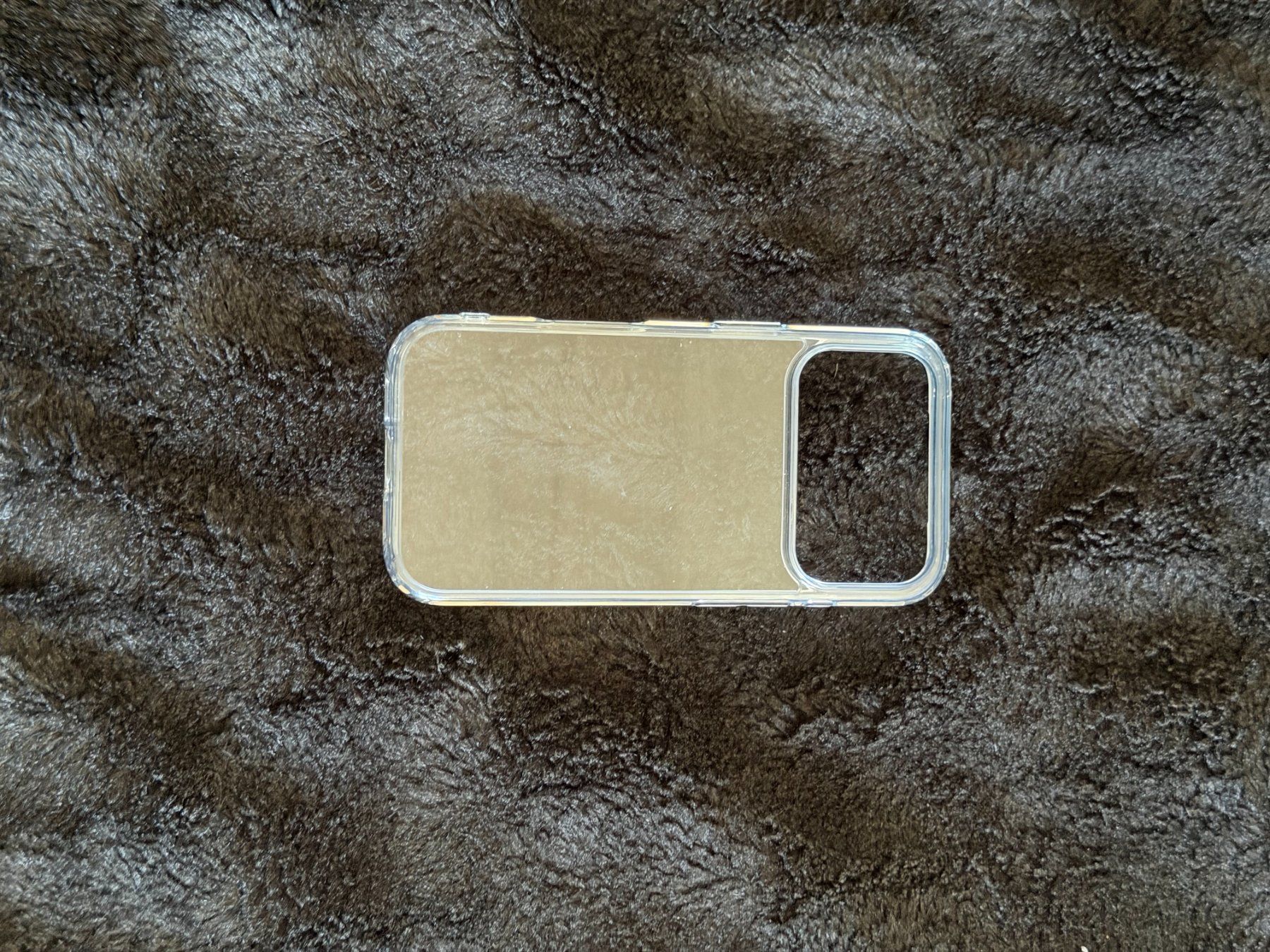 Apple Cover & Protezioni schermo: Coque iPhone 18 pro (trasparente, jamais utilisée) – Nuovo (secondo la descrizione) da Genève venduto da DigitalEco 1