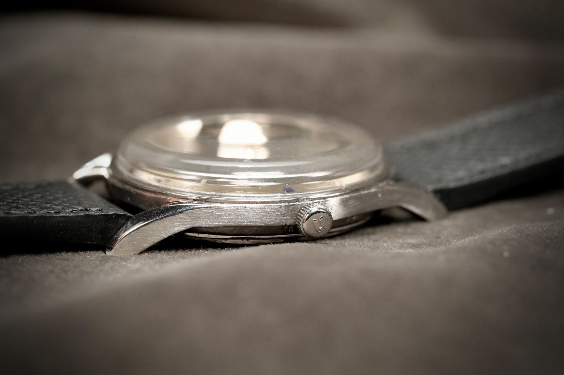 Universal Genève Orologi: Universal Geneve - Polerouter Un-Eraseable Dial Steel UG215 – Usato da Morcote venduto da chronoservice 7