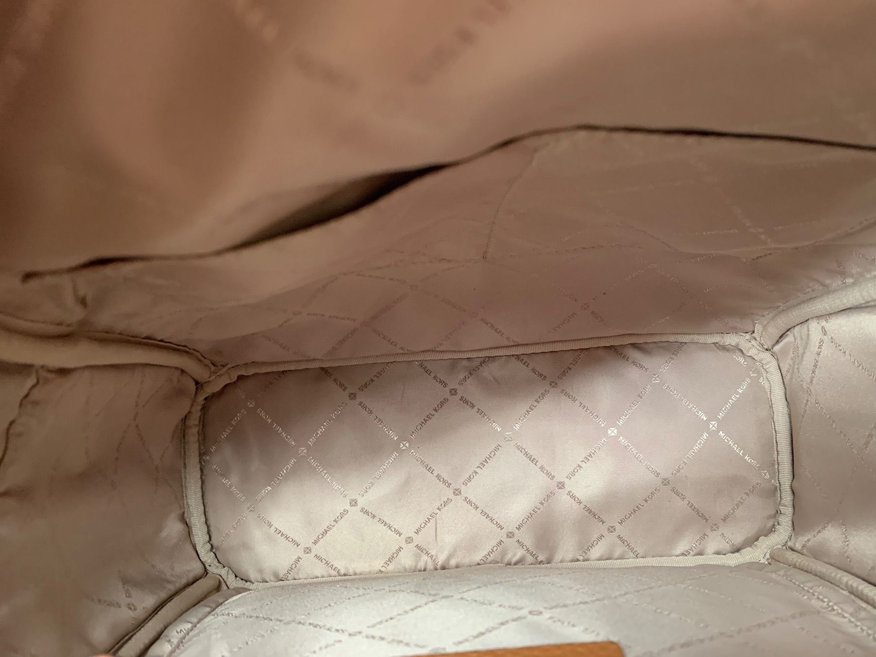 Michael Kors Zaini: Michael Kors Rucksack – Nuovo (secondo la descrizione) da Moosseedorf venduto da SDmedia 6