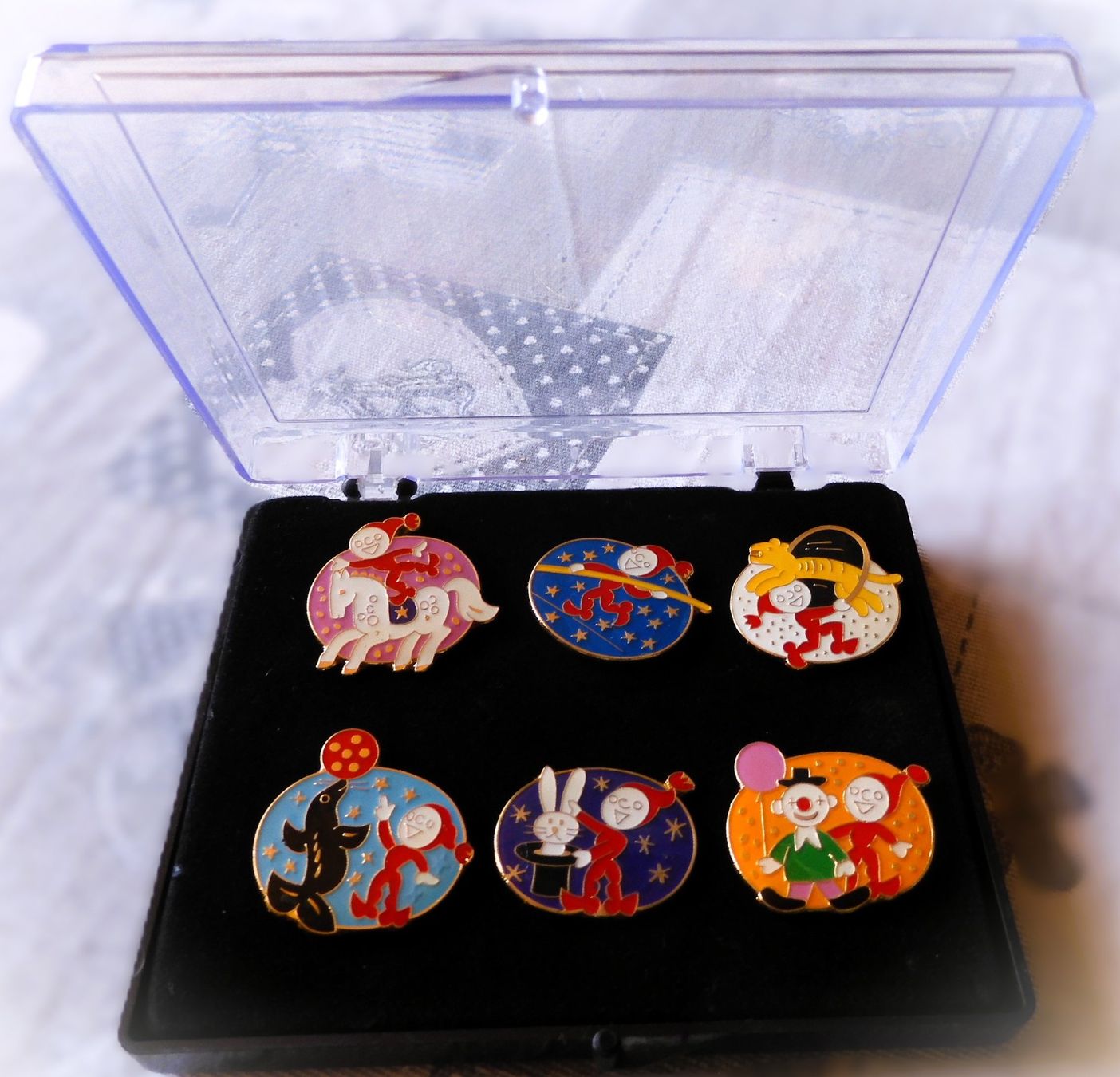 Placchette & Badge: Knorrli - Pin's  🏅 – Nuovo (secondo la descrizione) da Roggwil BE venduto da buggs04 1