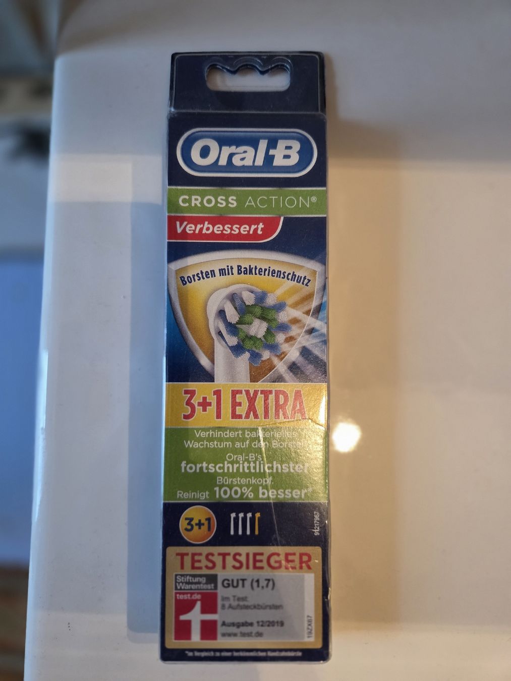 Oral B Cura dei denti: Oral B Cross Action – Nuovo e nell'imballaggio originale da Liestal venduto da EarlofLennox