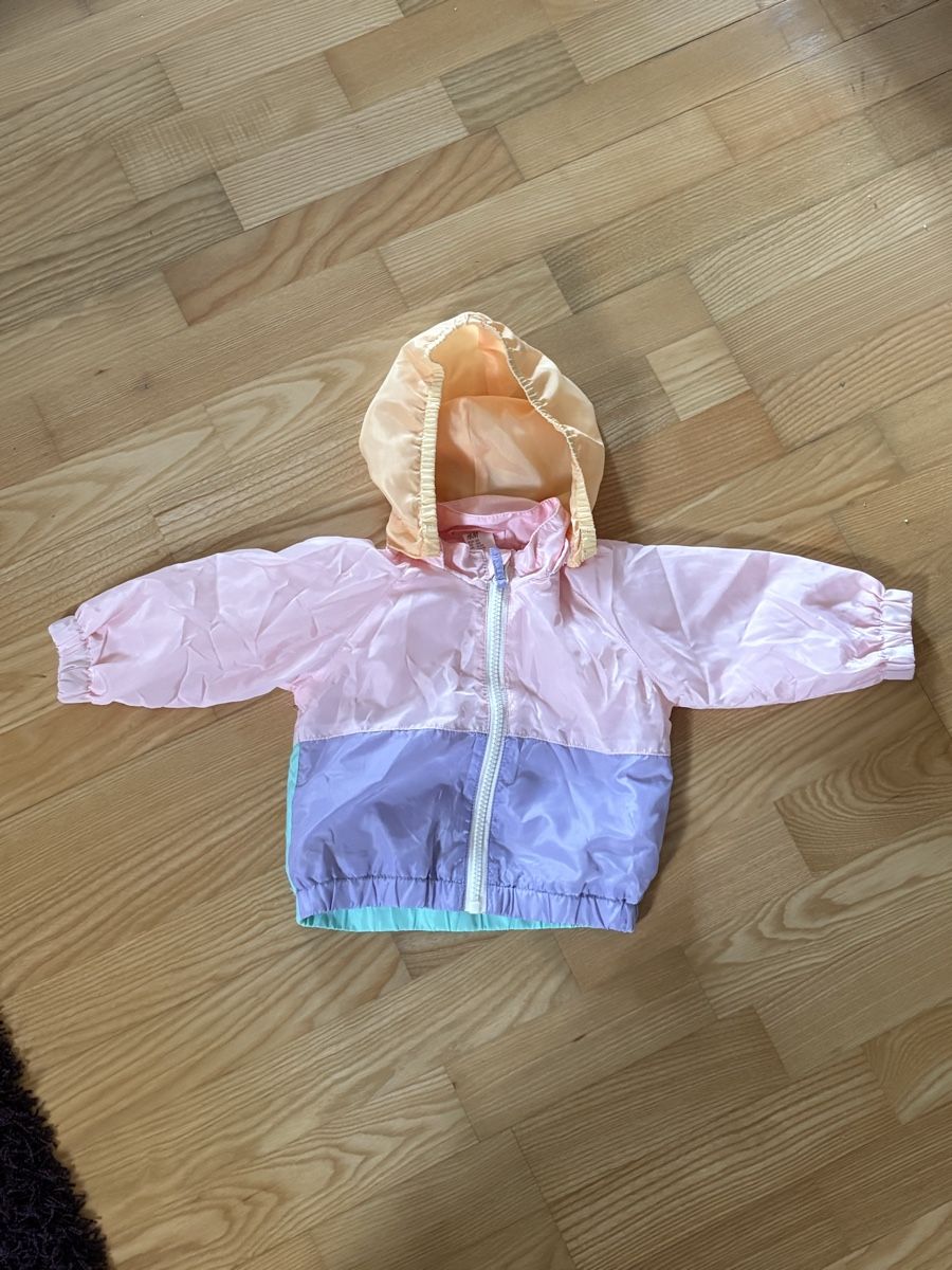 H&M Giacche & Cappotti: Regenjacke Baby Gr. 68 – Usato da Kriens venduto da aloha19