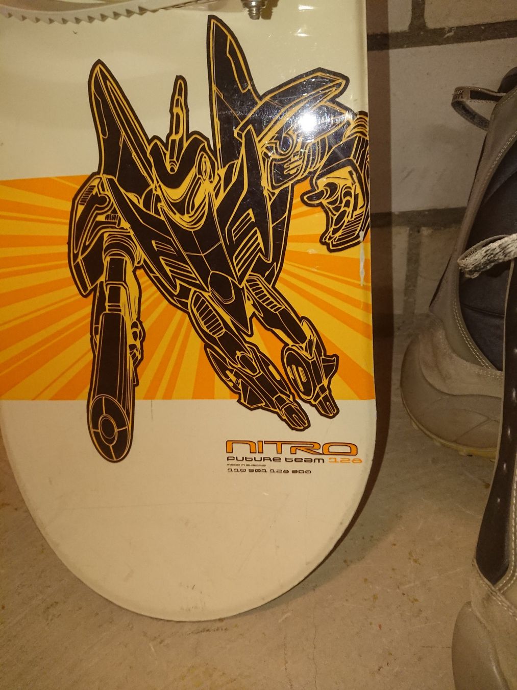 Board: Snowboard Nitro, 128cm, mit Bindung – Usato da Büren an der Aare venduto da creazioneshop 2
