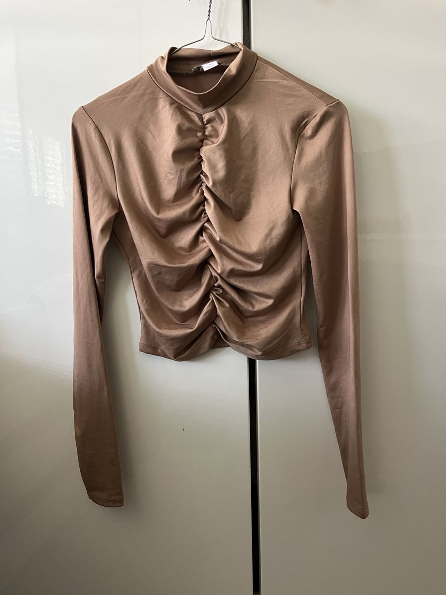 Zara Top: Haut élégant beige taille S – Nuovo (secondo la descrizione) da Aigle venduto da sow_m7gm 3
