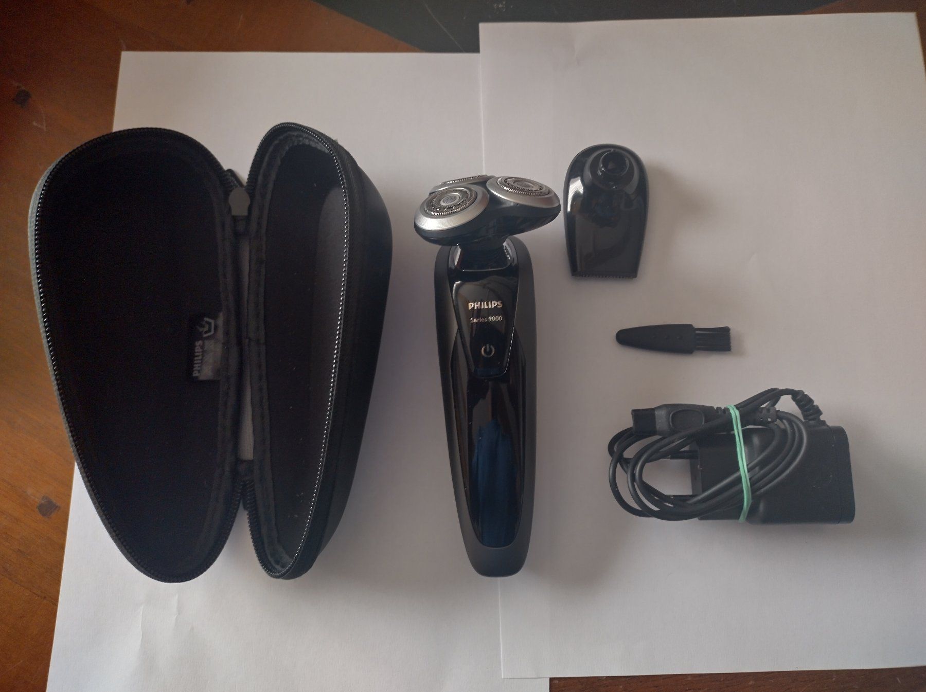 Philips Rasoi & Lamette da barba: Rasierapparat Philips – Usato da Altbüron venduto da bestatter12 3