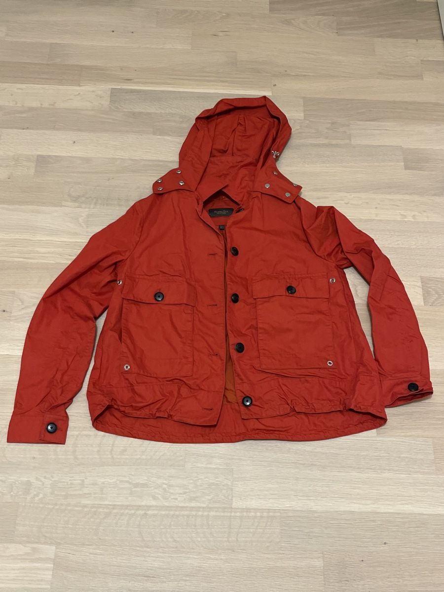 Massimo Dutti Vestes: Rote Übergangsjacke mit Kapuze Gr. XS – Neuf (Voir description) à Aesch BL par san_trv5