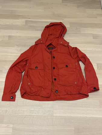 Rote Übergangsjacke mit Kapuze Gr. XS