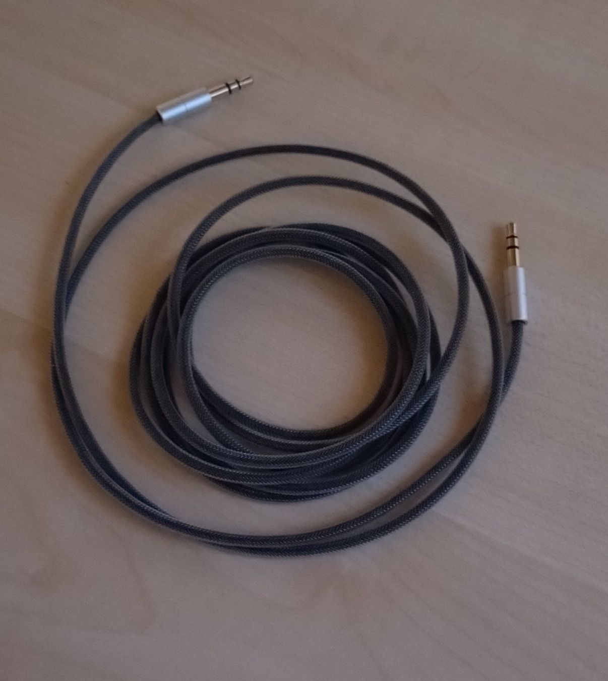 Câbles: AUX Kabel ca. 2m – D'occasion à Kreuzlingen par Karakan2412