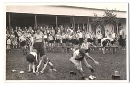 4 Berlin-Grunewald, Kinder beim Sportfes