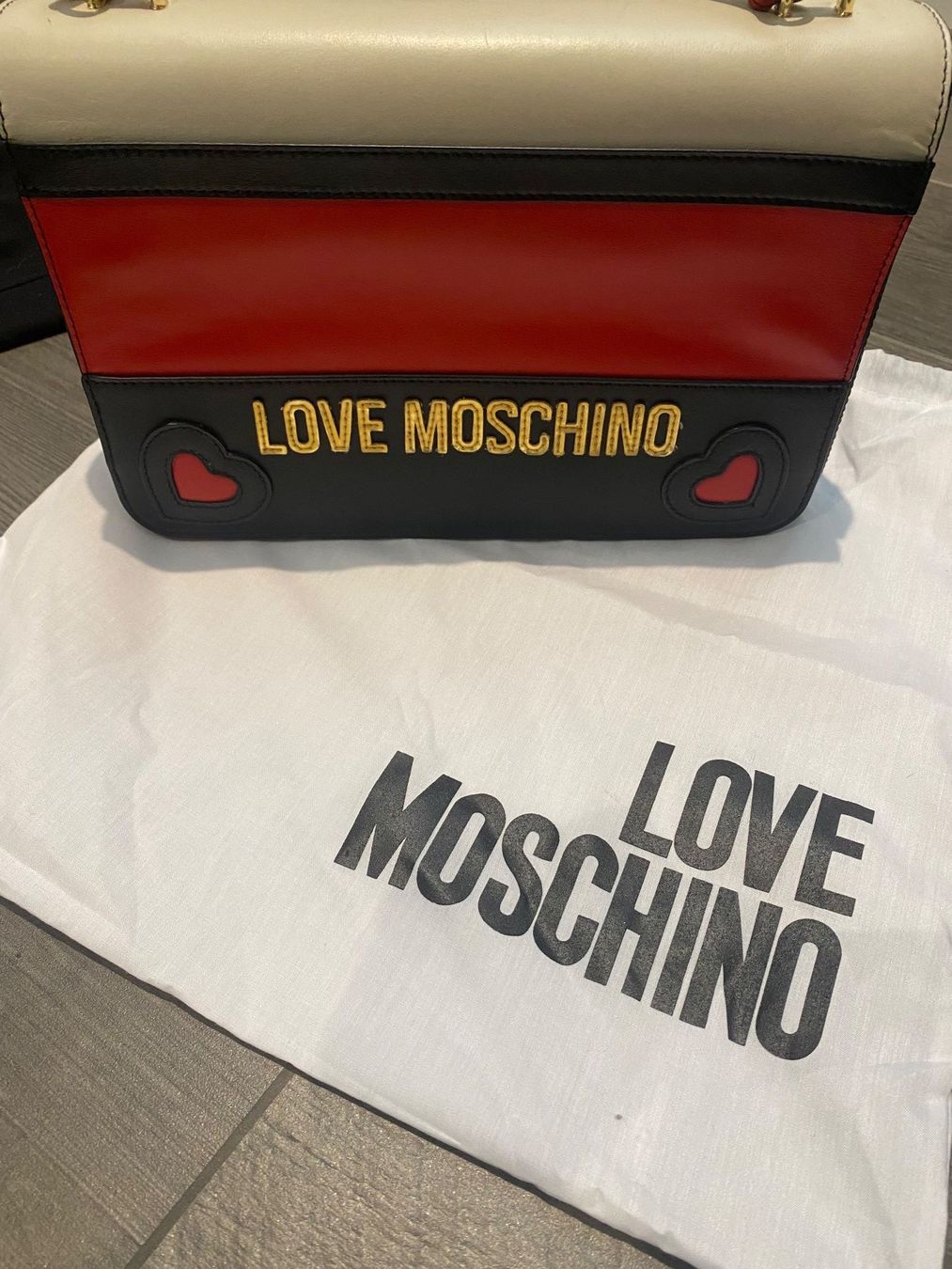 Moschino Borse da donna: Sac Love Moschino – Usato da Pieterlen venduto da tha_q8qg 1