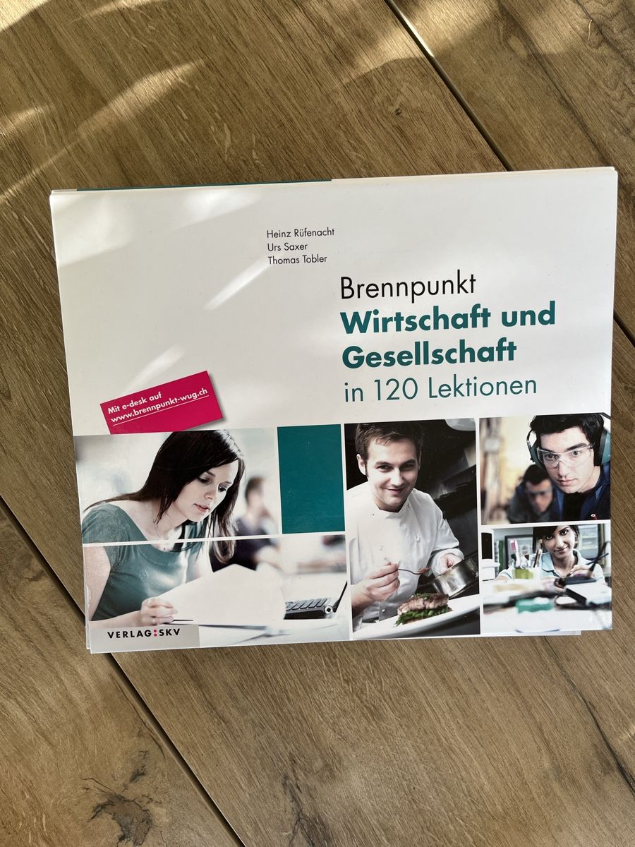 Libri: Brennpunkt Wirtschaft und Gesellschaft – Usato da Zuzwil SG venduto da dieschnellemichelle 1