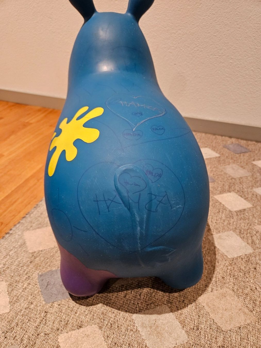 Giocattoli: Hüpfnilpferd – Usato da Sennhof (Winterthur) venduto da HG2019 4
