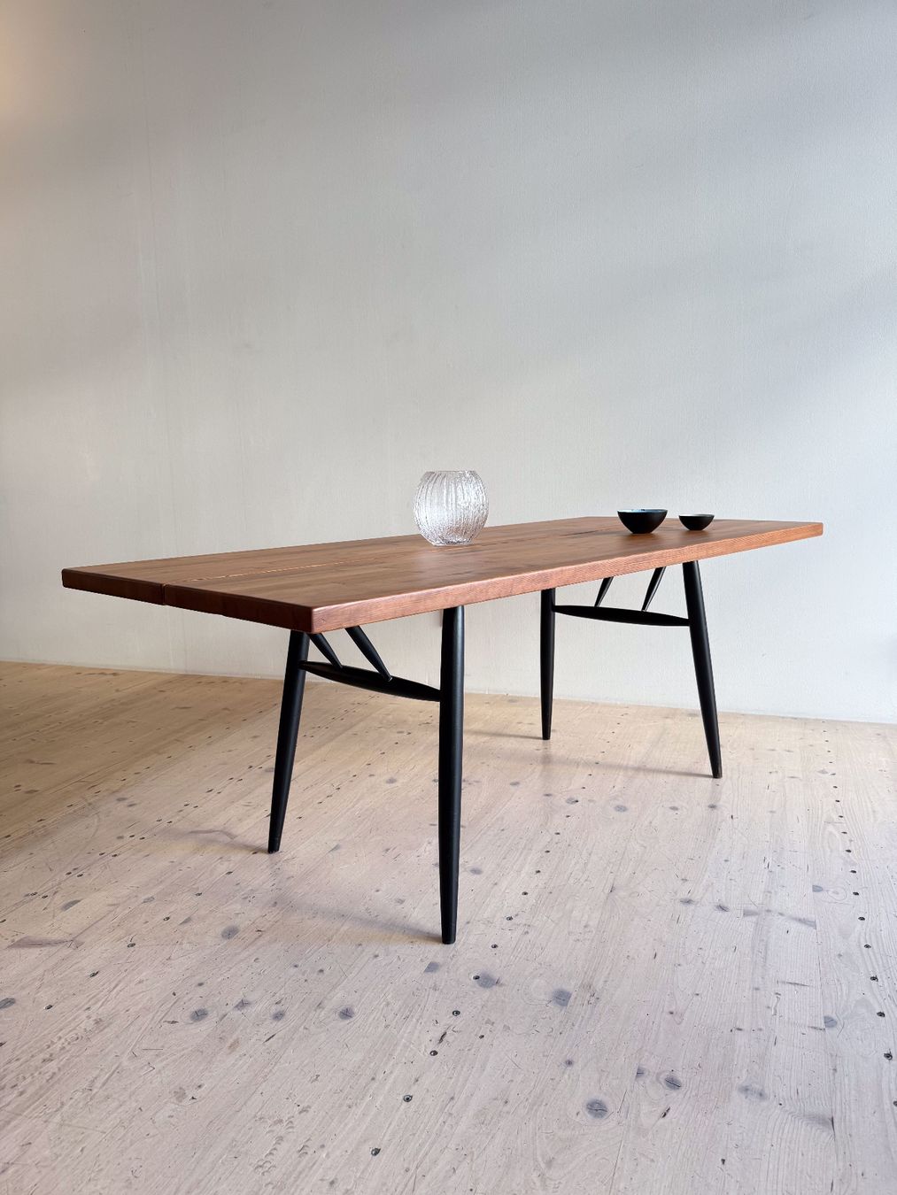 Tables: Pirkka Dining Table by Ilmari Tapiovaara – D'occasion à Zürich par heydaymoebel 9