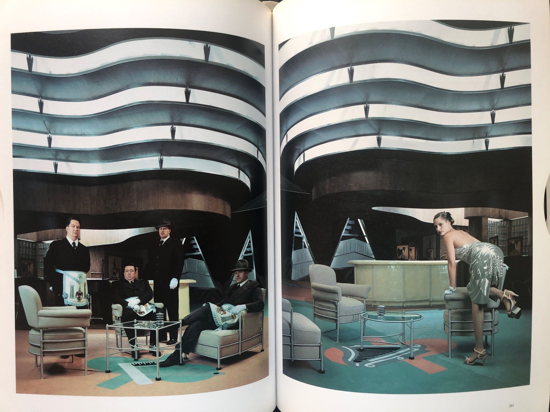 Libri: KUNST MATTHEW BARNEY - THE CREMASTER CYCLE neu! – Nuovo (secondo la descrizione) da Wallisellen venduto da Fax 2