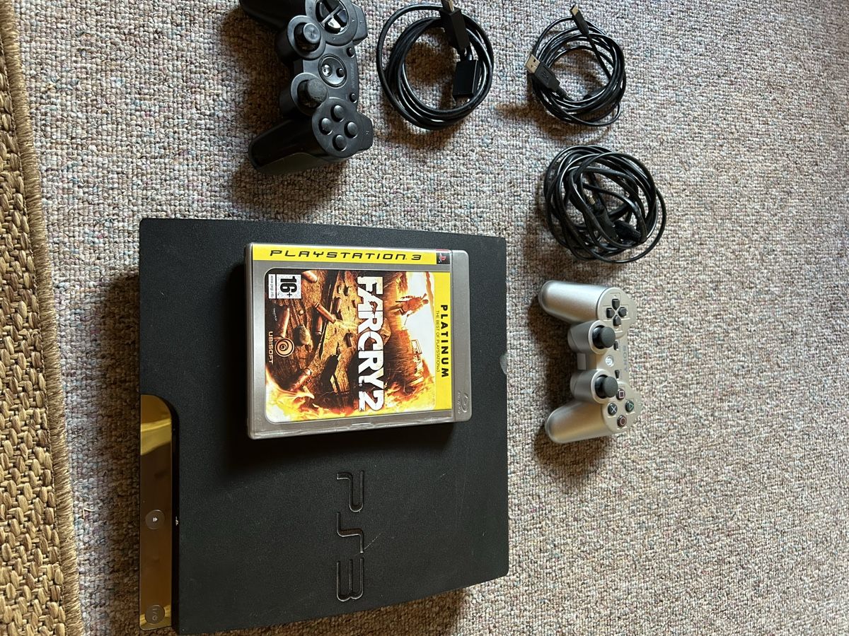 Sony Konsolen: PS3 Console Far Cry 2 & 2 Controllers! – Gebraucht aus Scuol von Beuty-Berg 1