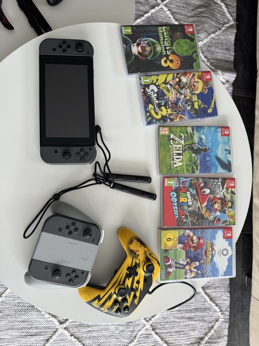 Nintendo Console: Nintendo Switch V1 hac-001 – Usato da Conthey venduto da northernlights