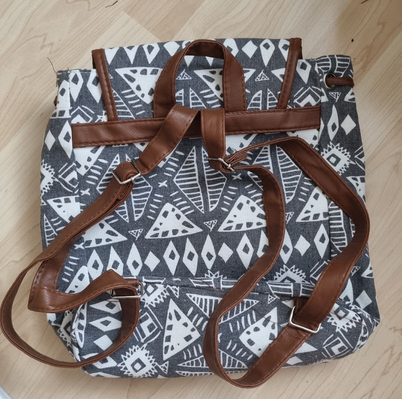 Rucksäcke: Rucksack gemustert mehrere Taschen – Neu (gemäss Beschreibung) aus Hünenberg von mel__ 1