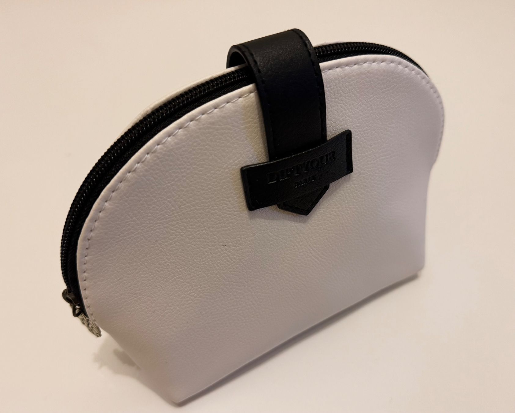 Sac De Maquillage/voyage Diptyque Qatar Airways - Blanc - Occasion Très Bon état